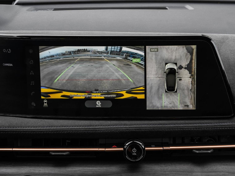 Vehicle Image 36