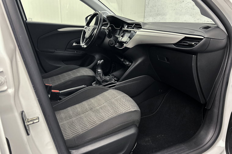Vehicle Image 30