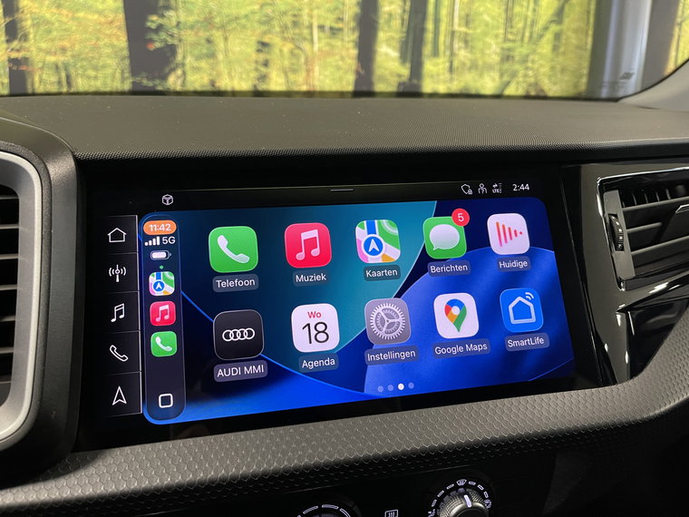 Vehicle Image 14