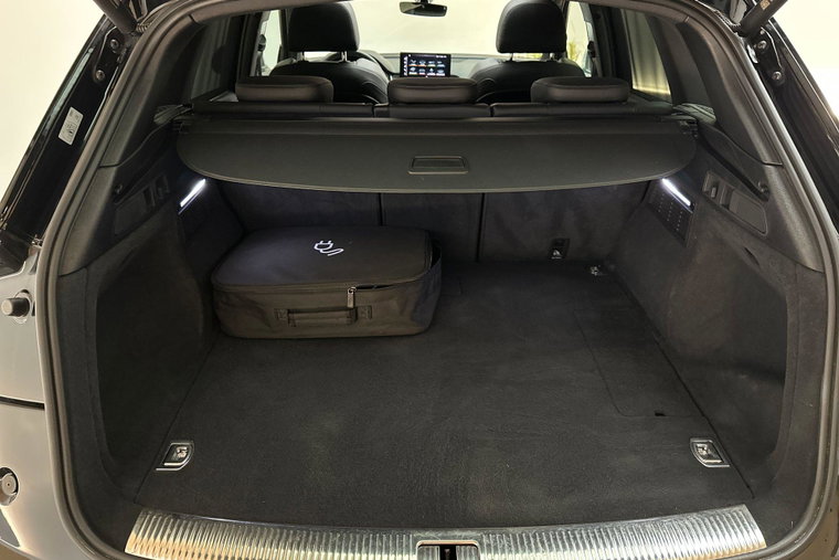 Vehicle Image 38