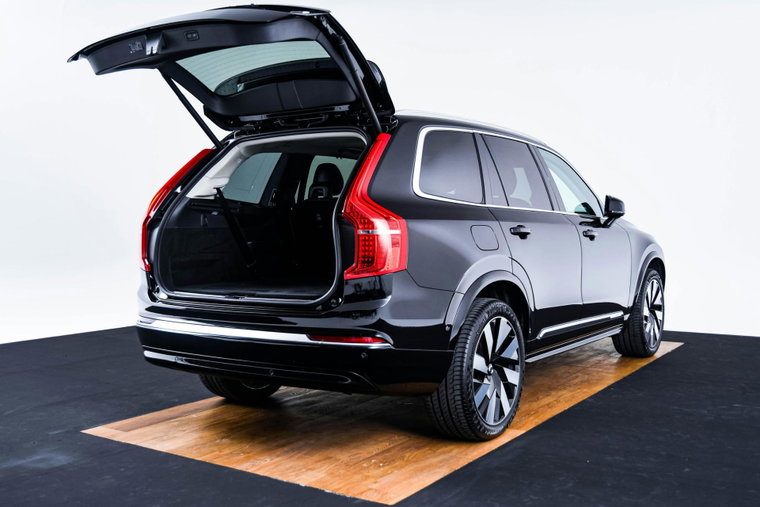 Vehicle Image 11