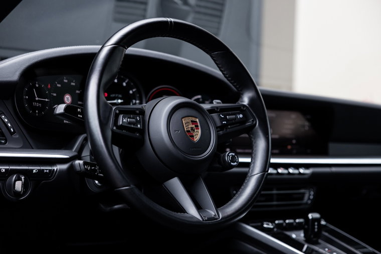 Vehicle Image 8