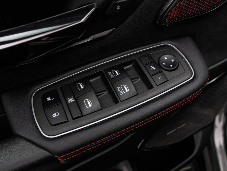Vehicle Image 27