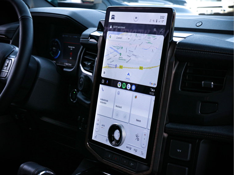 Vehicle Image 15