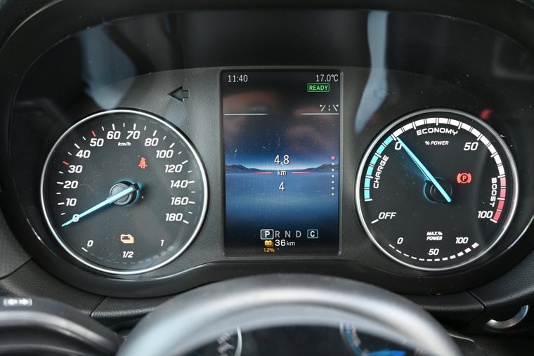 Vehicle Image 18