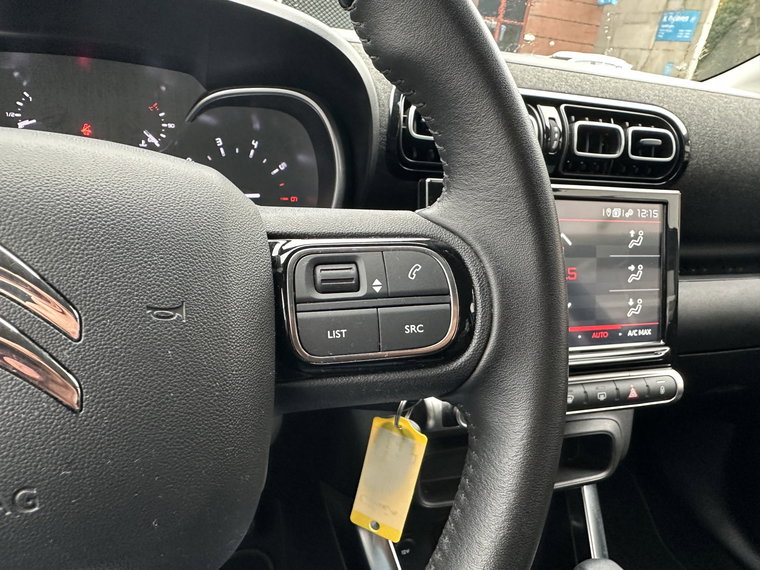 Vehicle Image 19