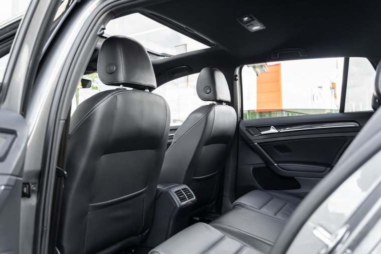 Vehicle Image 36