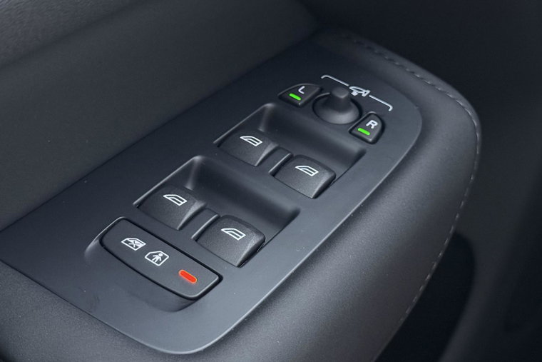Vehicle Image 45