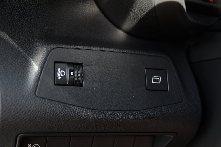 Vehicle Image 29