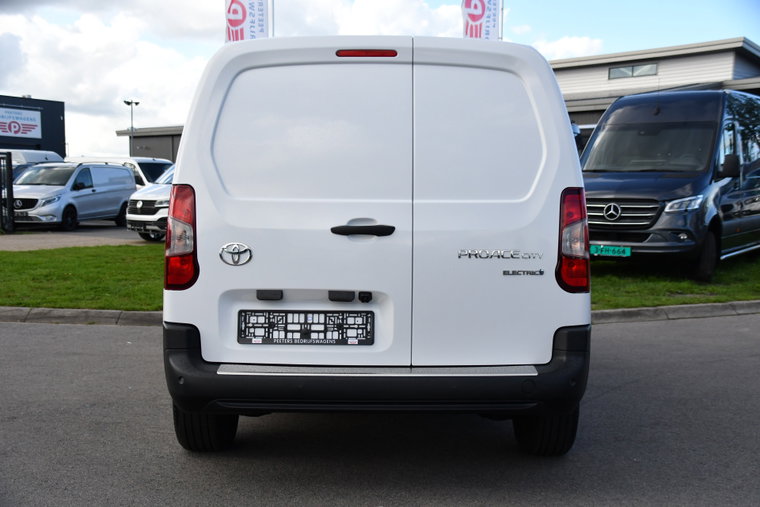 Vehicle Image 33