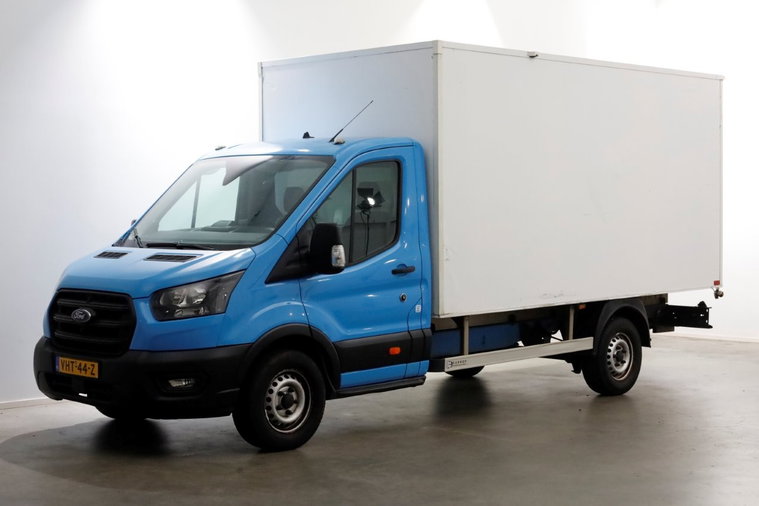 Vehicle Image 8