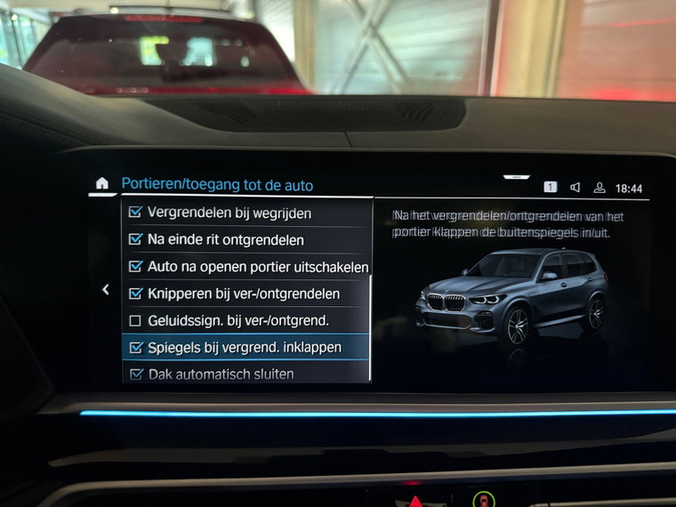 Vehicle Image 33