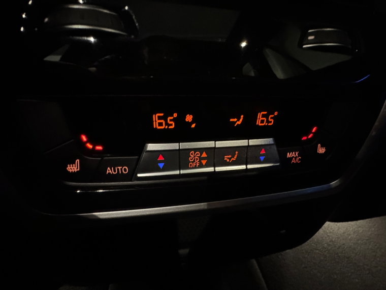 Vehicle Image 42
