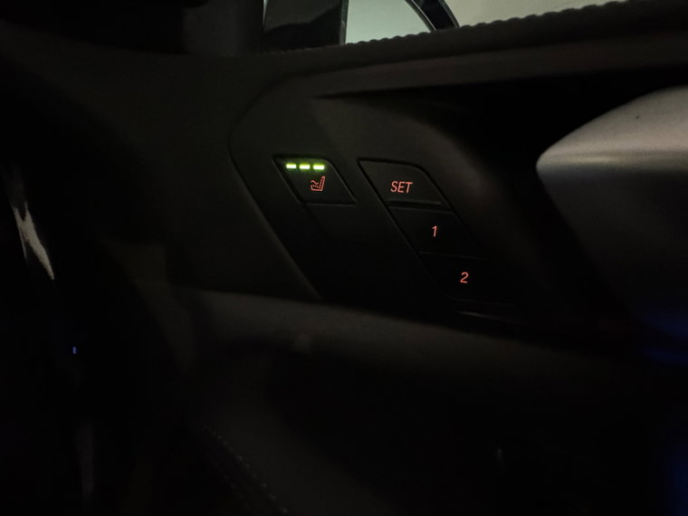 Vehicle Image 46