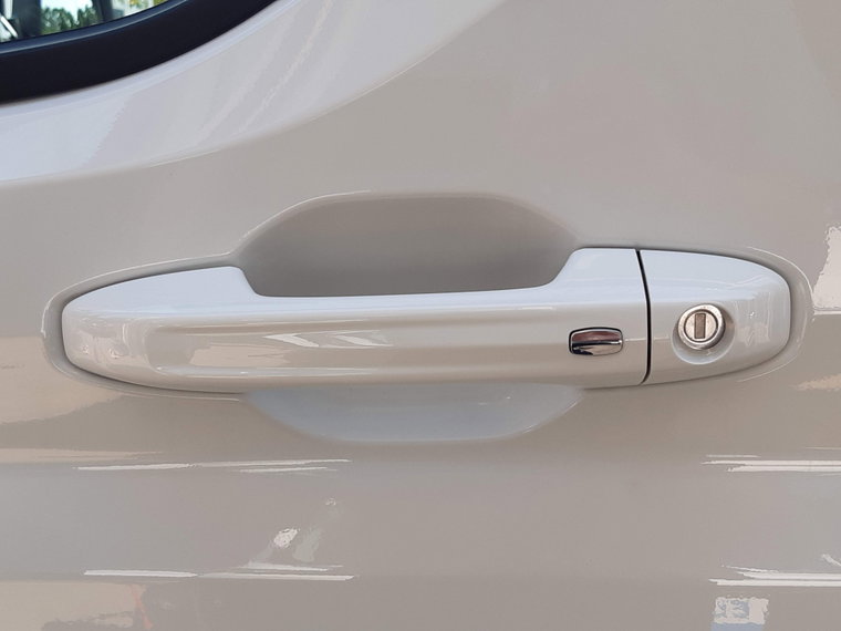 Vehicle Image 33