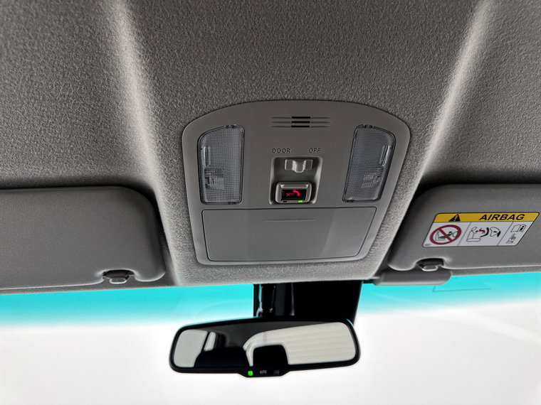 Vehicle Image 30