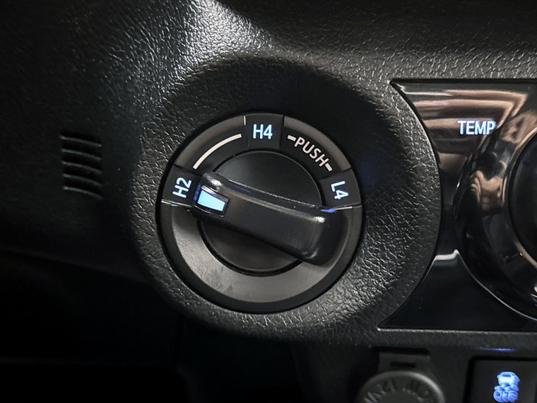 Vehicle Image 42