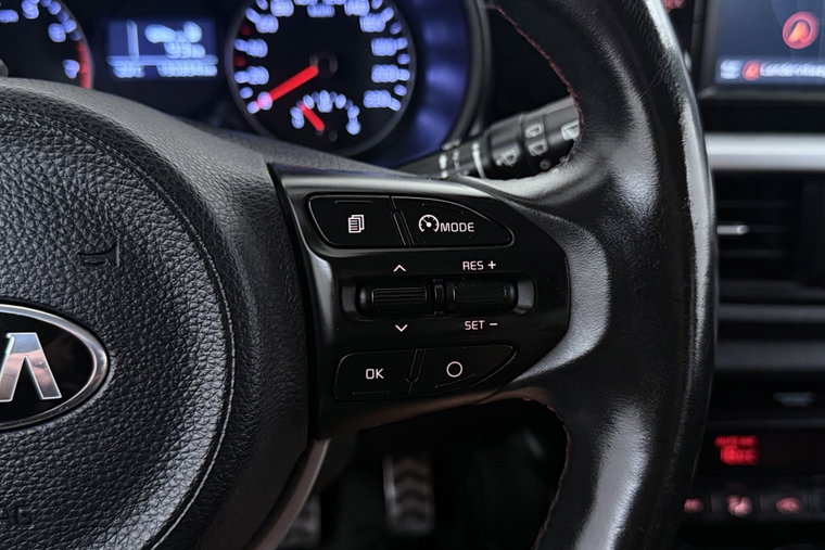 Vehicle Image 33