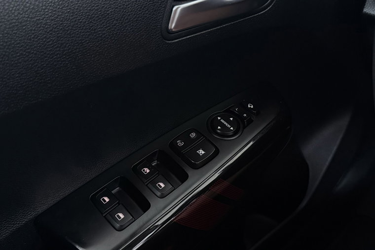 Vehicle Image 35