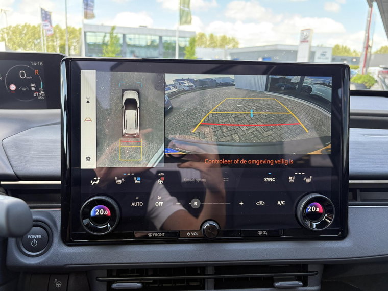 Vehicle Image 22
