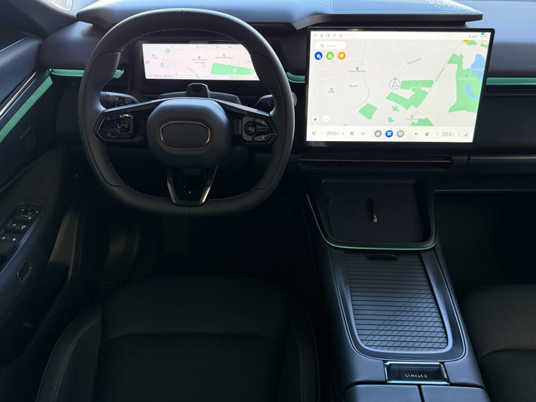 Vehicle Image 32