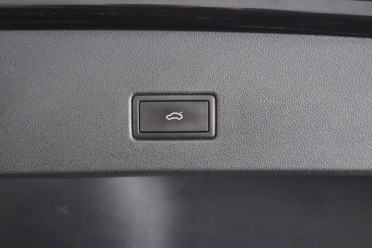 Vehicle Image 45