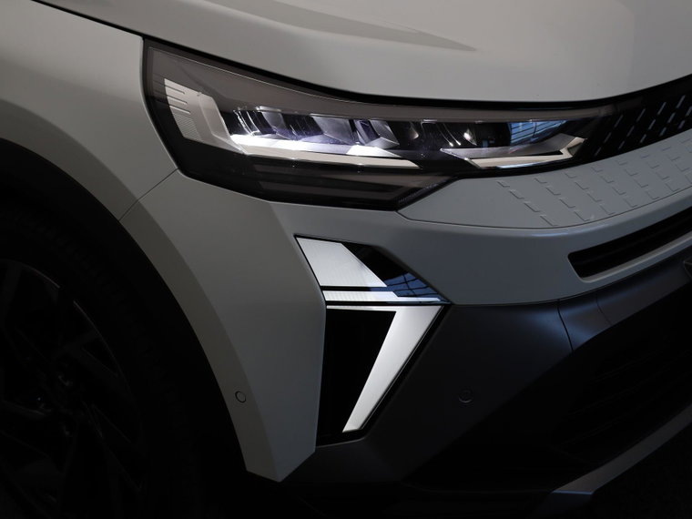 Vehicle Image 48