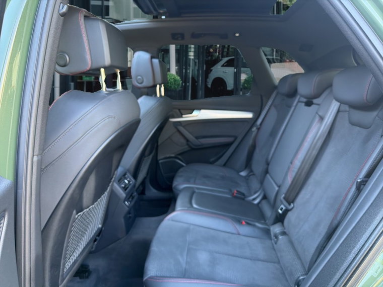 Vehicle Image 17