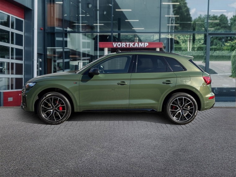 Vehicle Image 6