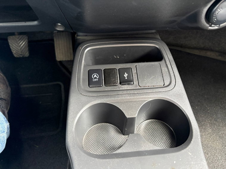 Vehicle Image 17