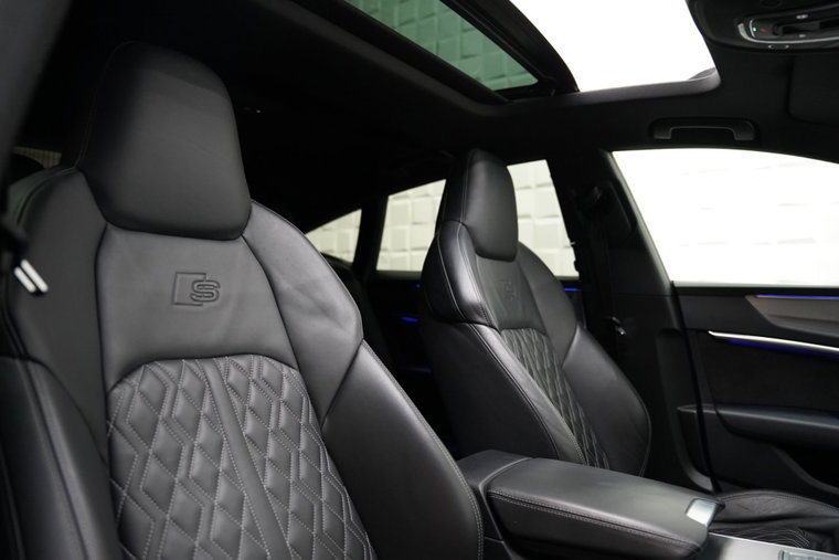 Vehicle Image 36