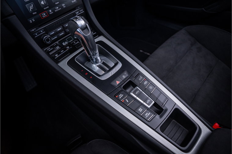 Vehicle Image 23