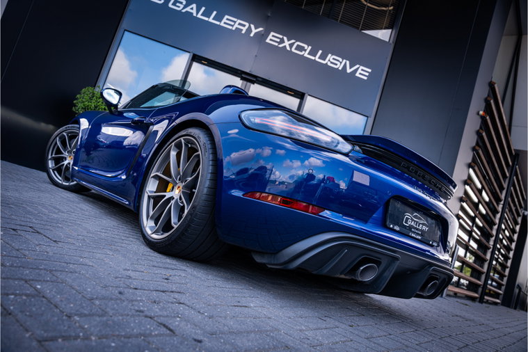 Vehicle Image 35