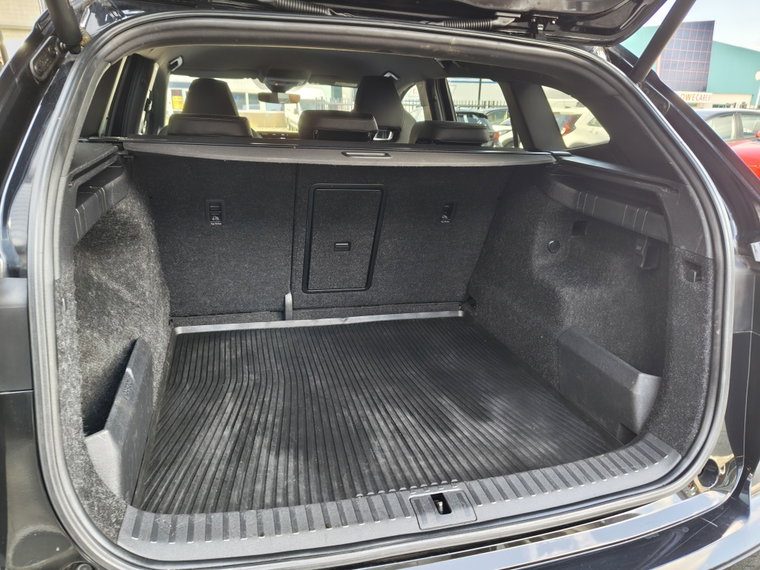 Vehicle Image 36