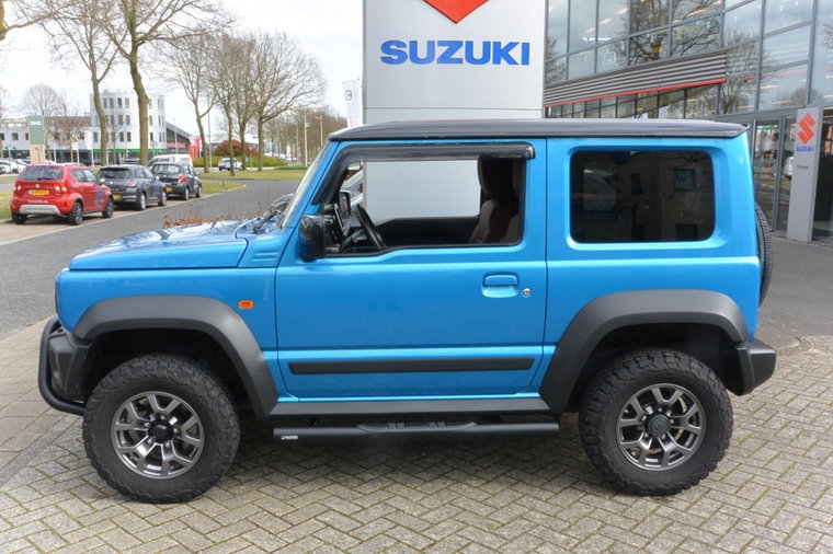 Vehicle Image 6