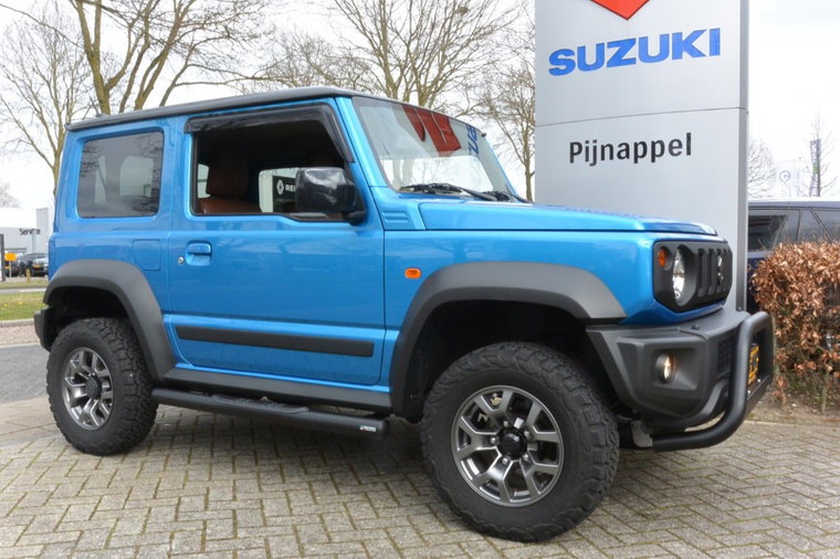 Vehicle Image 11