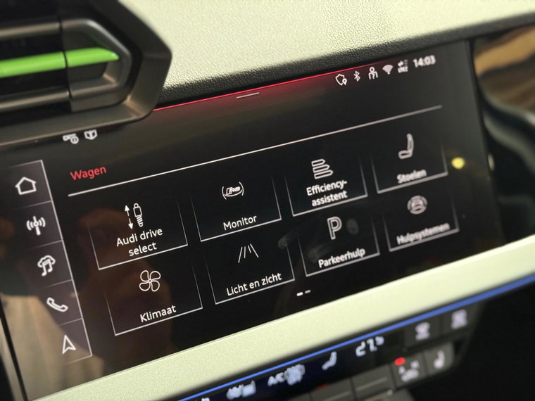 Vehicle Image 33