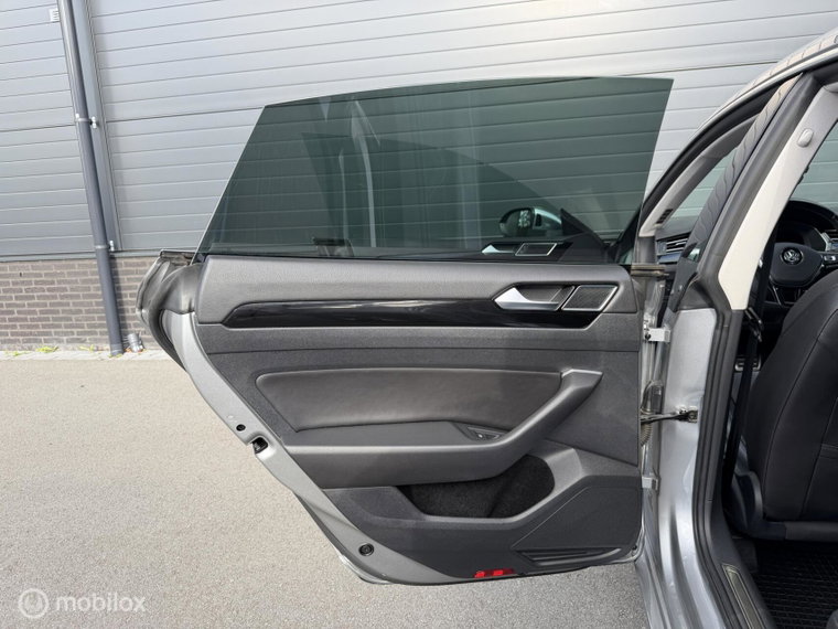 Vehicle Image 27