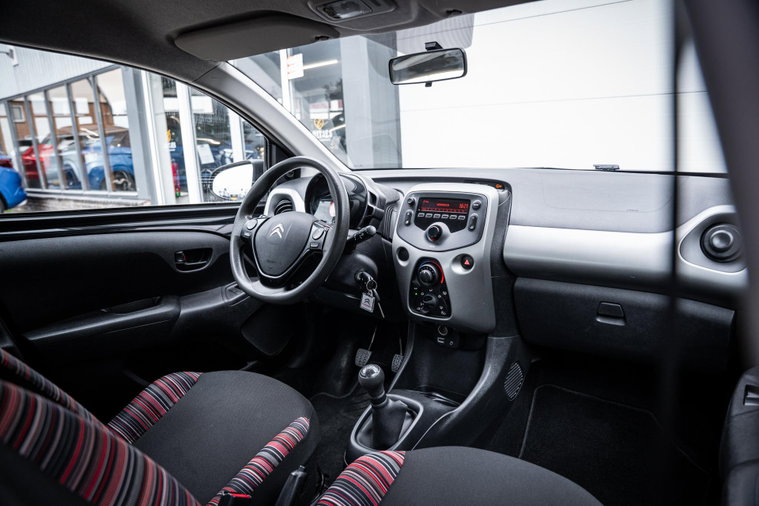 Vehicle Image 14