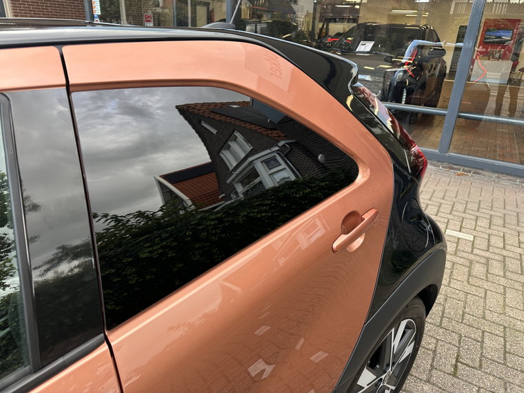 Vehicle Image 17