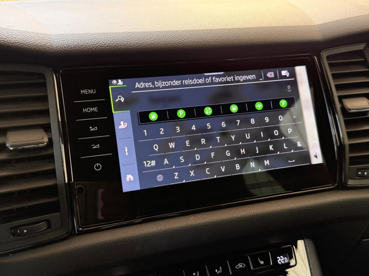 Vehicle Image 16