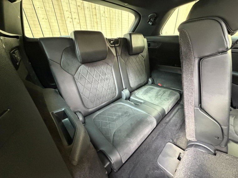 Vehicle Image 45