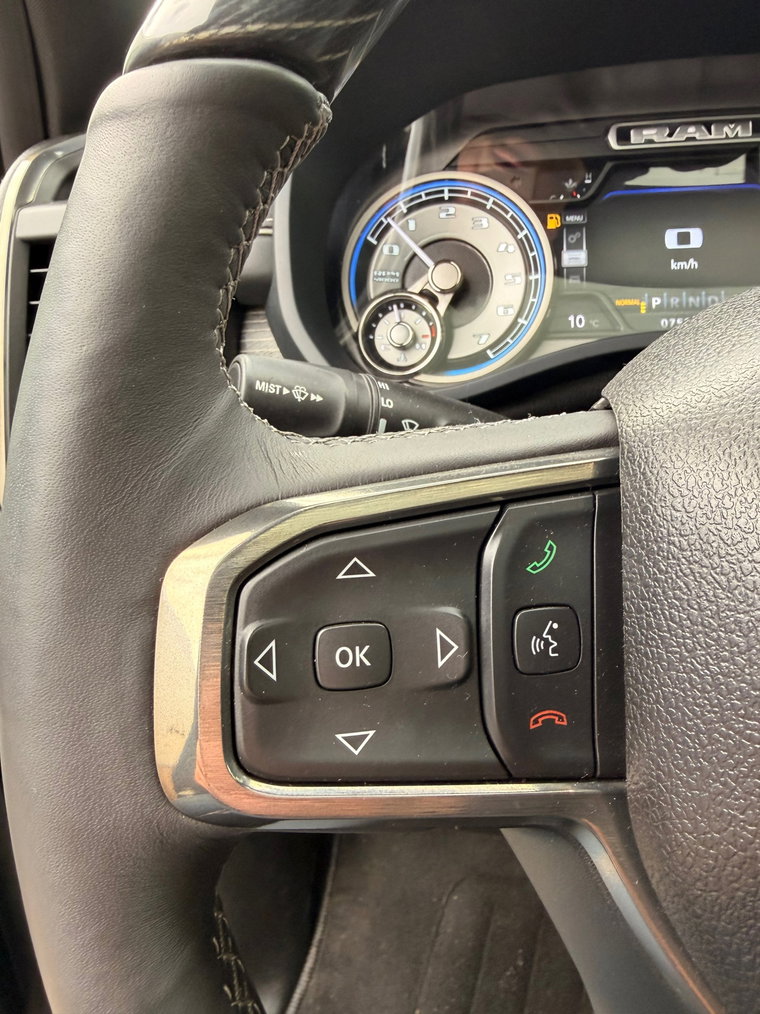 Vehicle Image 27