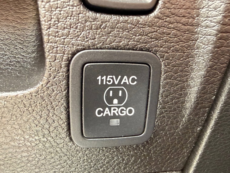 Vehicle Image 32