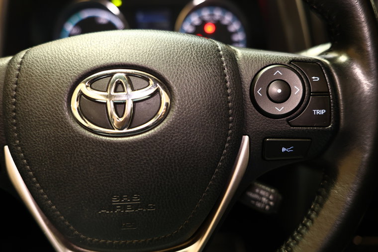 Vehicle Image 16