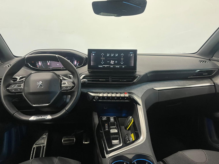 Vehicle Image 32
