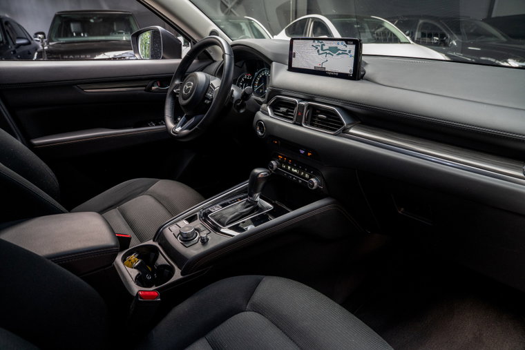 Vehicle Image 11