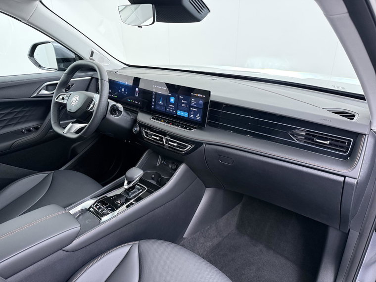 Vehicle Image 37