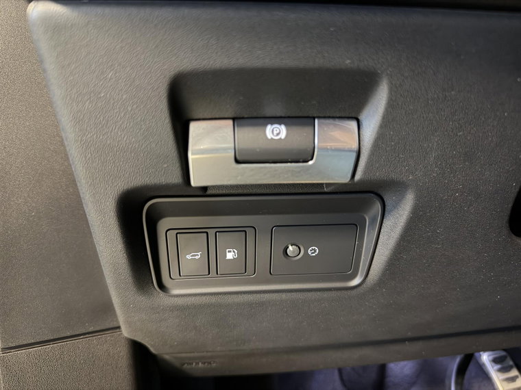 Vehicle Image 28