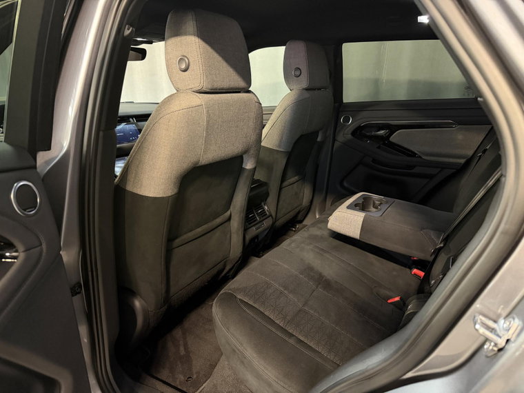 Vehicle Image 42